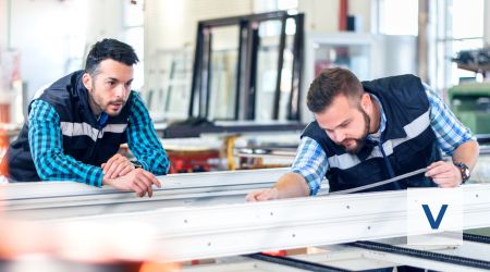 Medewerkers productie van VDB Kozijnen